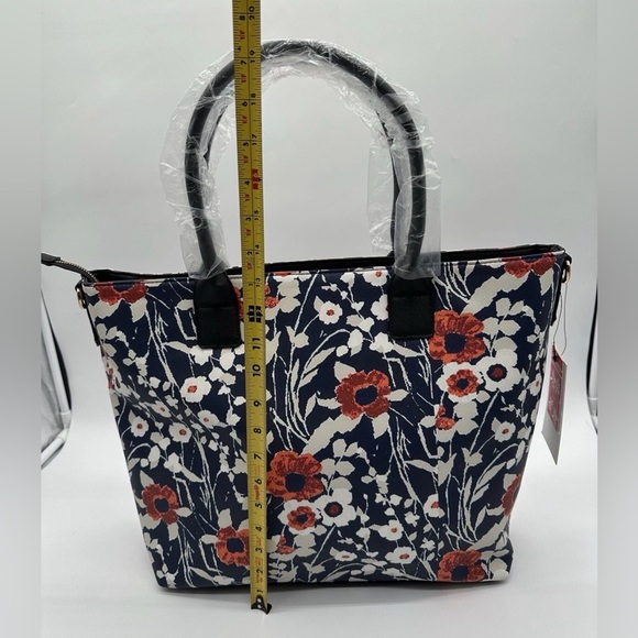 Trina Turks Floral Large Tote Bag NWT - Picture 8 of 11